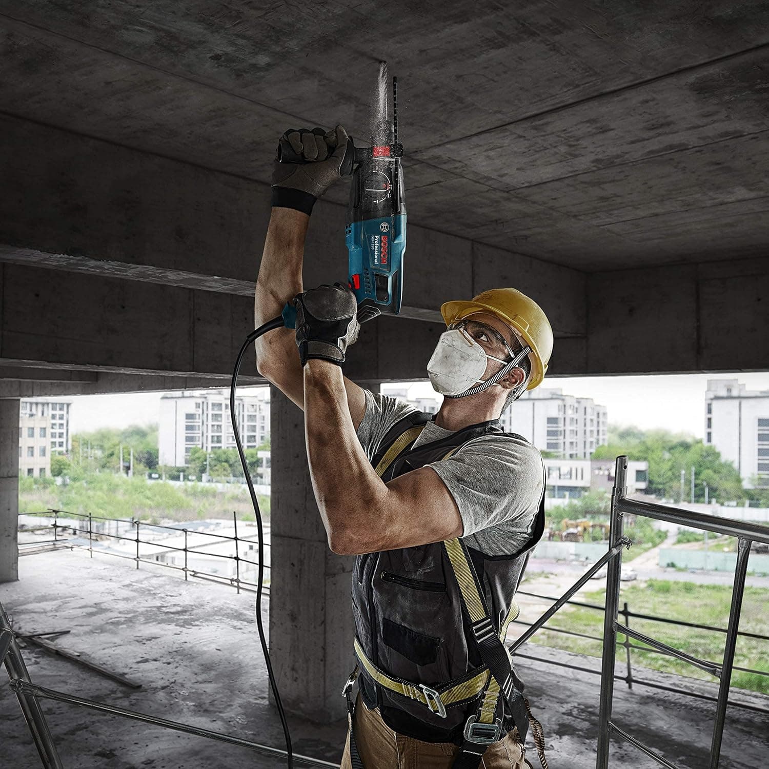 Bosch GBH-220 720W 22mm Rotary Hammer - View 5